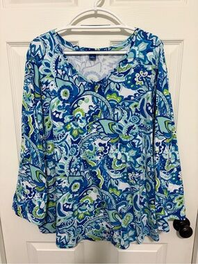 Liz & Me Blue Floral V-Neck Long Sleeve Top